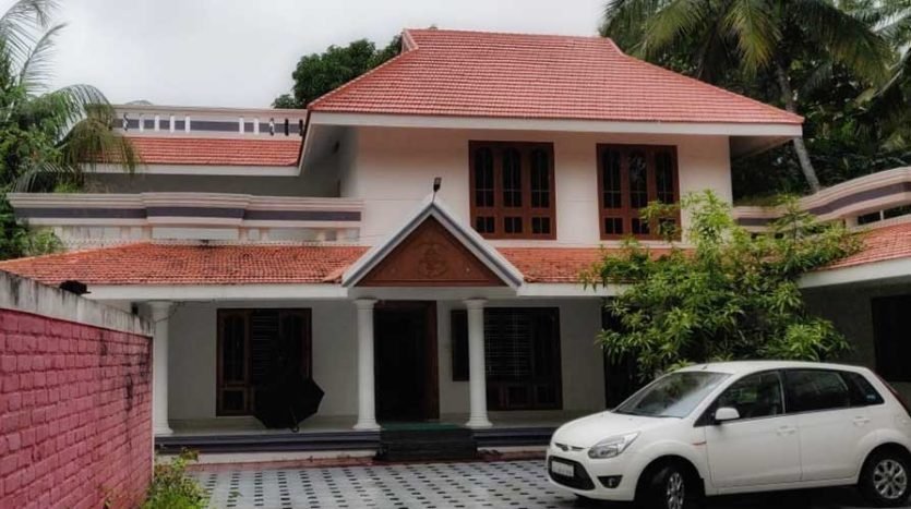 5 BHK Luxury House for sale near Trivandrum International Airport, Chacka