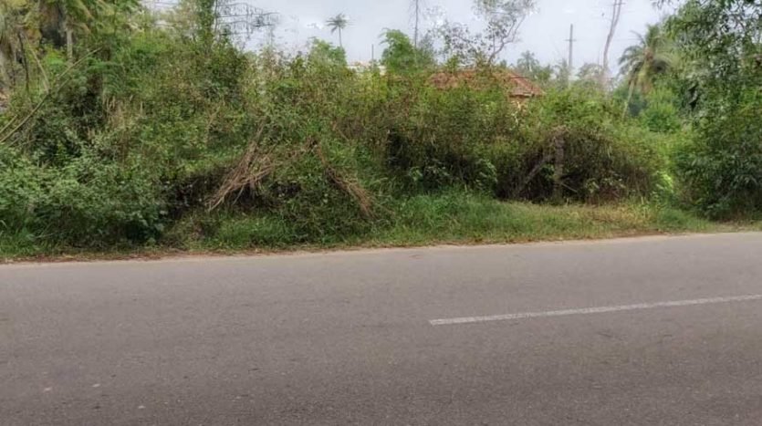 1 acre Commercial / Residential land for sale near Lulu mall, Aakkulam