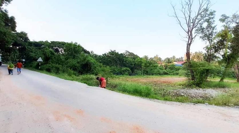 30 cent Commercial land for sale near Lulu mall, chacka, Trivandrum