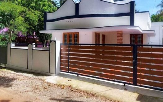 4BHK House for Sale in Alathara Sreekariyam